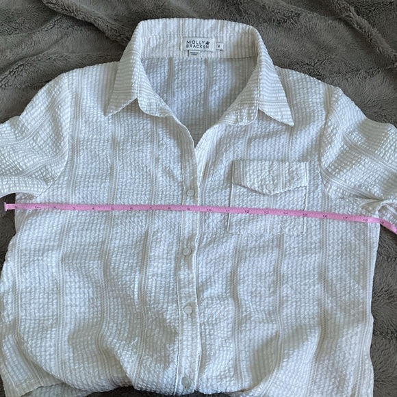 Molly Bracken Button top textured striped tie front medium - Picture 5 of 5